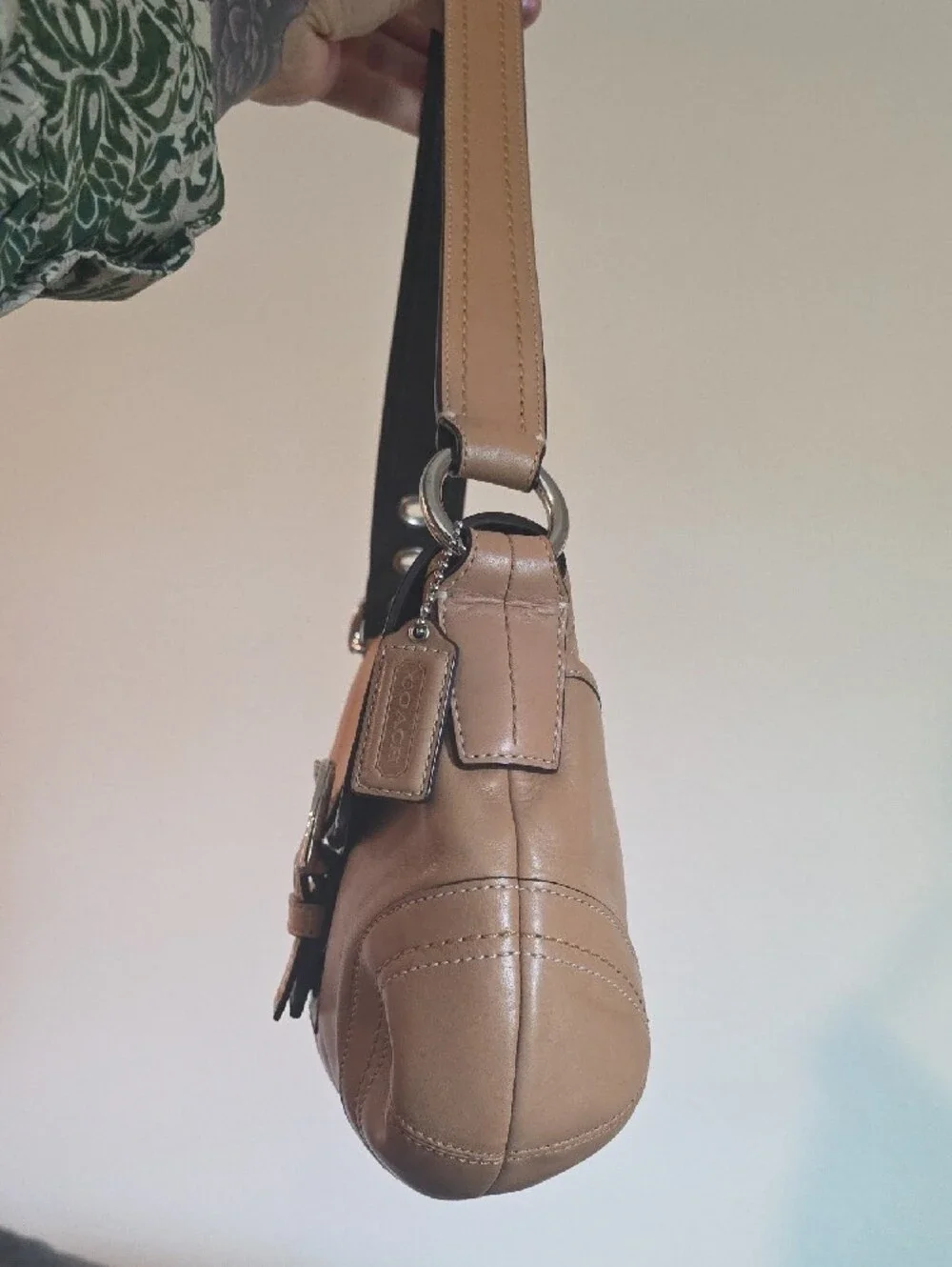 Coach Soho Leather Shoulder Bag with Silver Hardware Rare Camel Tanq